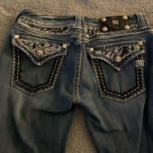 Miss me, straight leg. Never wear, smoke free home